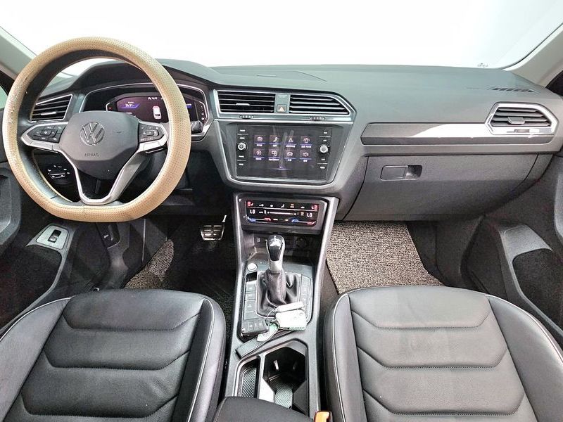 2023 Volkswagen Tiguan 2.0 TDI Premium photo 7