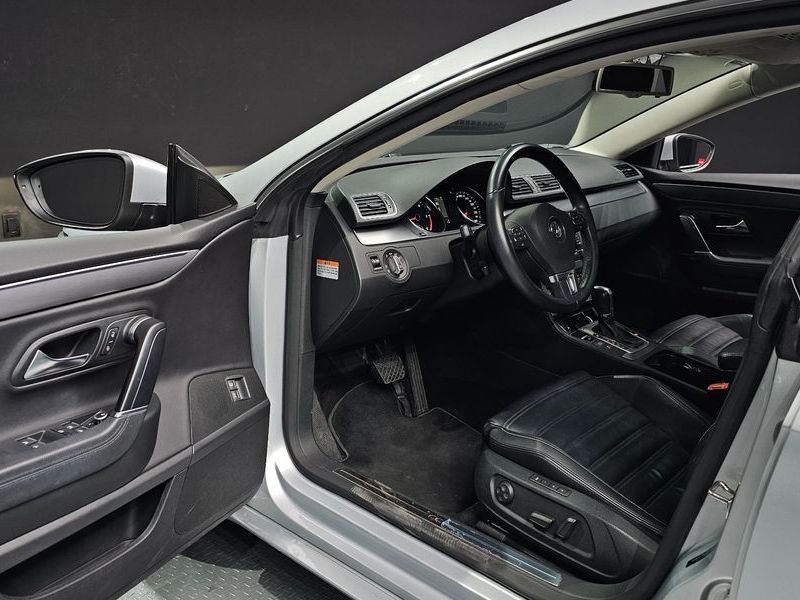 2014 Volkswagen New CC 2.0 TDI BlueMotion photo 11