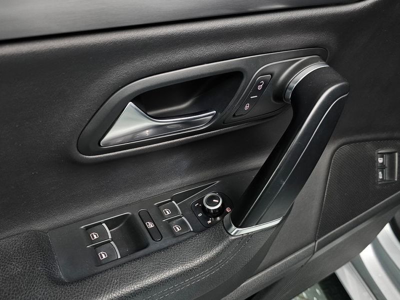 2014 Volkswagen New CC 2.0 TDI BlueMotion photo 17