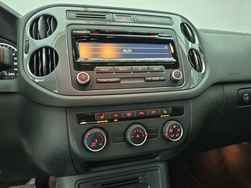 2016 Volkswagen Tiguan 2.0 TDI Comfort 5N photo 10