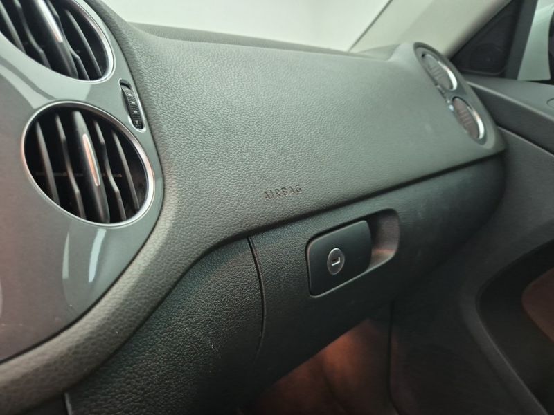 2016 Volkswagen Tiguan 2.0 TDI Comfort 5N photo 15