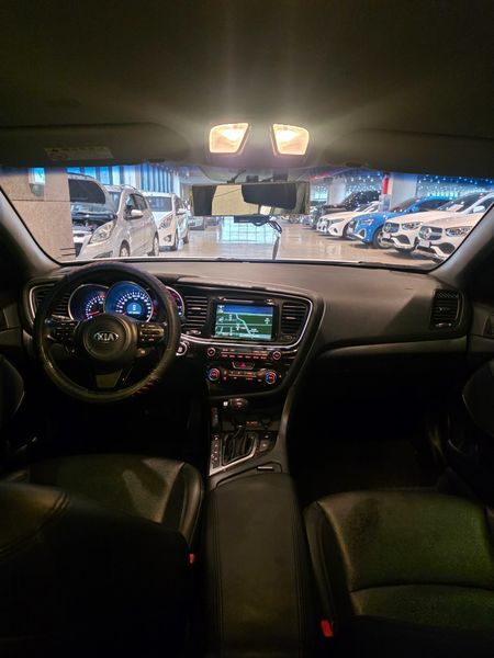 2015 Kia K5 Luxury Trendy photo 9