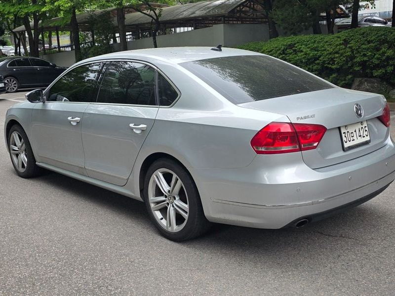 2015 Volkswagen Passat 2.0 TDI B7 photo 2