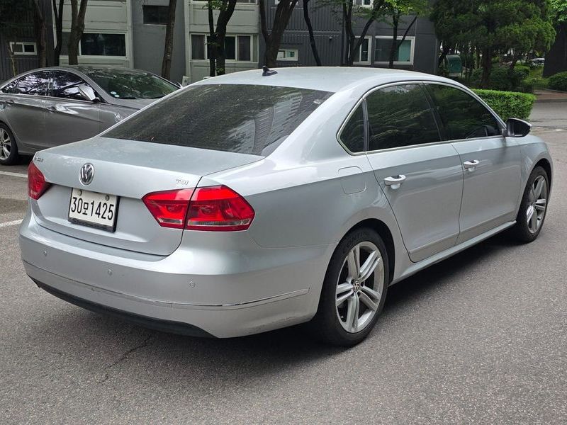 2015 Volkswagen Passat 2.0 TDI B7 photo 4