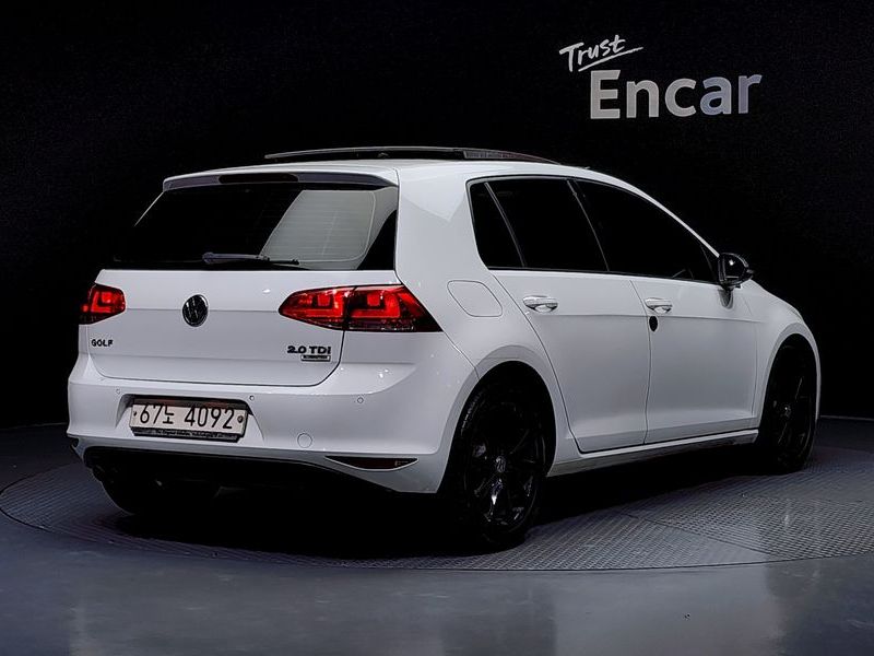 2015 Volkswagen Golf 2.0 TDI photo 2