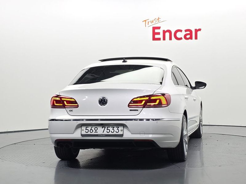2014 Volkswagen New CC 2.0 TDI BlueMotion photo 4