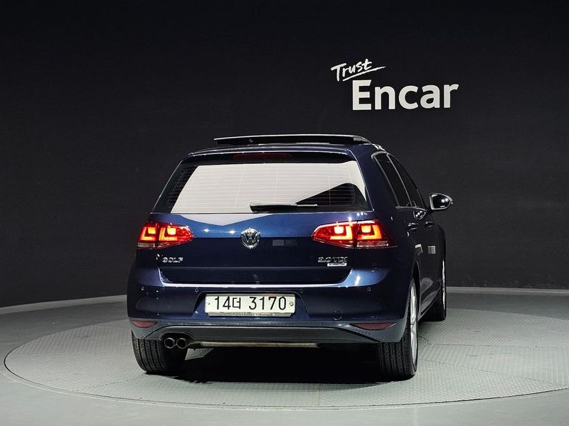 2015 Volkswagen Golf 2.0 TDI photo 4