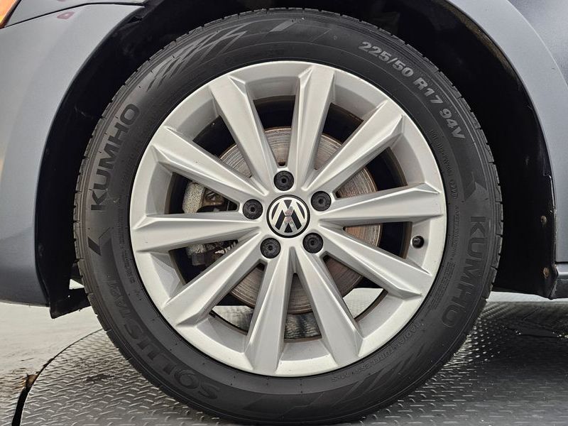 2015 Volkswagen Passat 1.8 TSI B7 photo 5