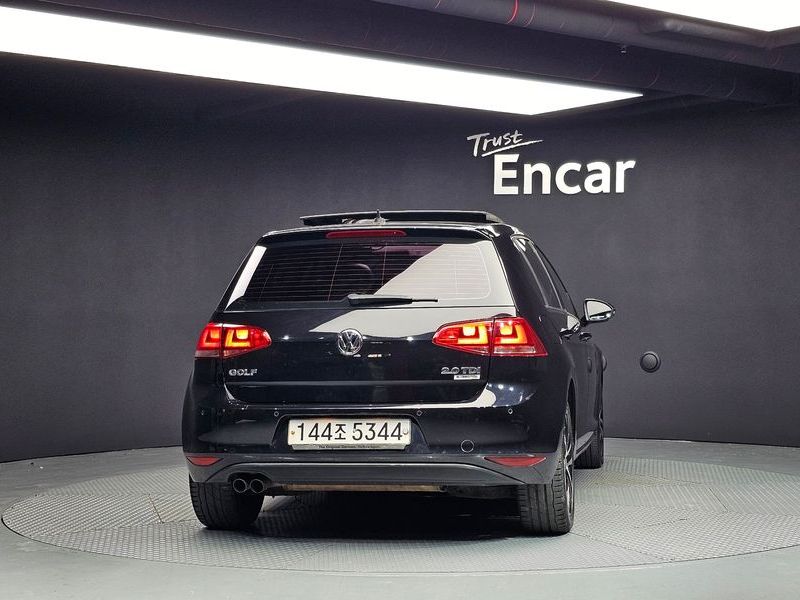 2015 Volkswagen Golf 2.0 TDI Premium photo 4