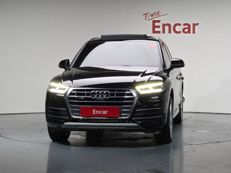 2020 Audi Q5 45 TFSI Quattro Premium photo 3