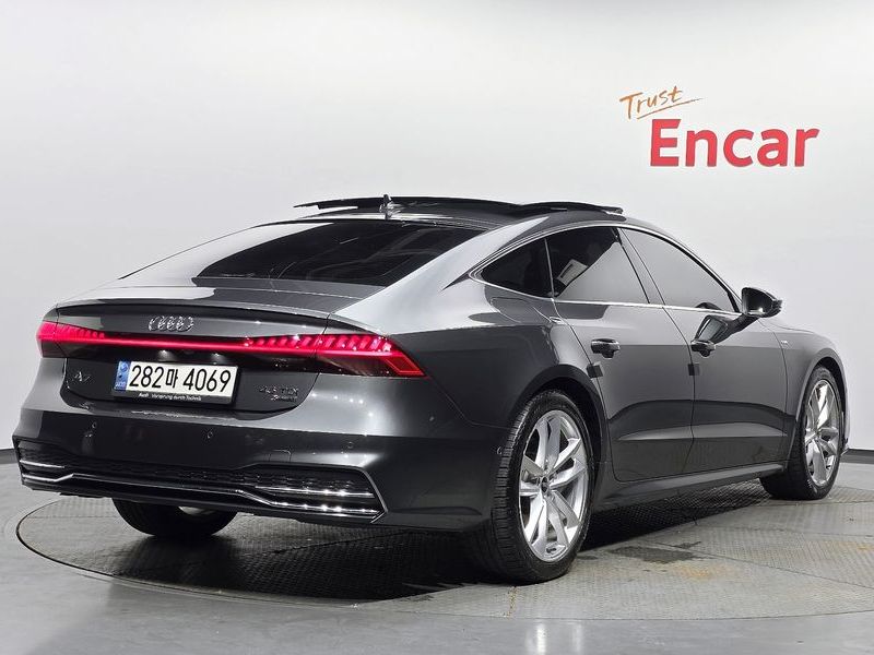 2022 Audi A7 45 TDI Quattro Premium photo 2