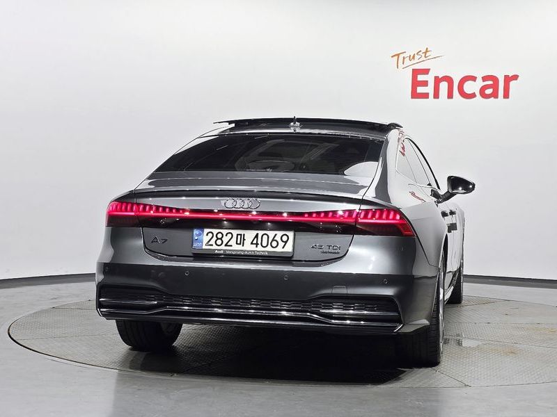 2022 Audi A7 45 TDI Quattro Premium photo 4