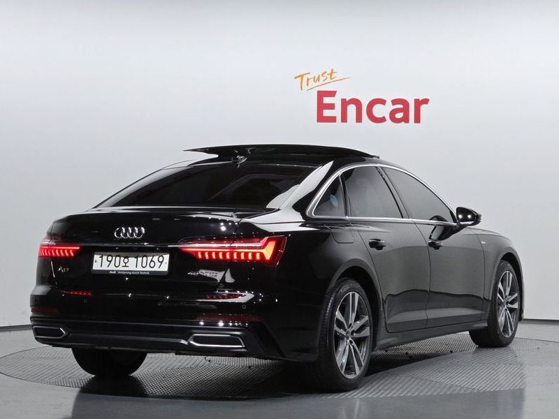 2021 Audi A6 45 TFSI Premium photo 2