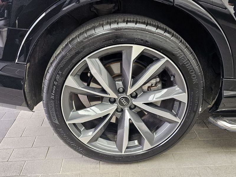 2023 Audi Q7 50 TDI Quattro Premium photo 5