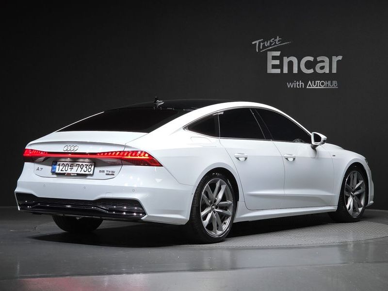 2020 Audi A7 55 TFSI Quattro Premium photo 2