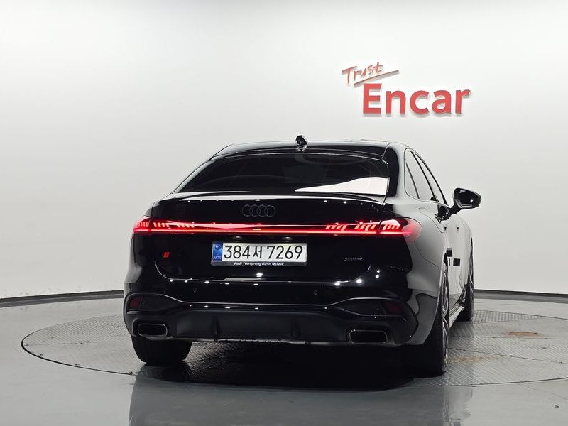 2025 Audi A5 45 TFSI Quattro S Line photo 4