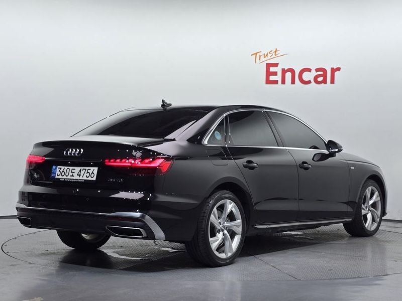 2021 Audi A4 35 TDI Premium photo 2
