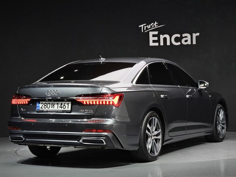 2022 Audi A6 45 TFSI Quattro Premium photo 2