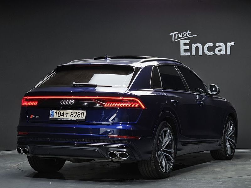 2020 Audi Q8 4.0 TDI Quattro photo 2