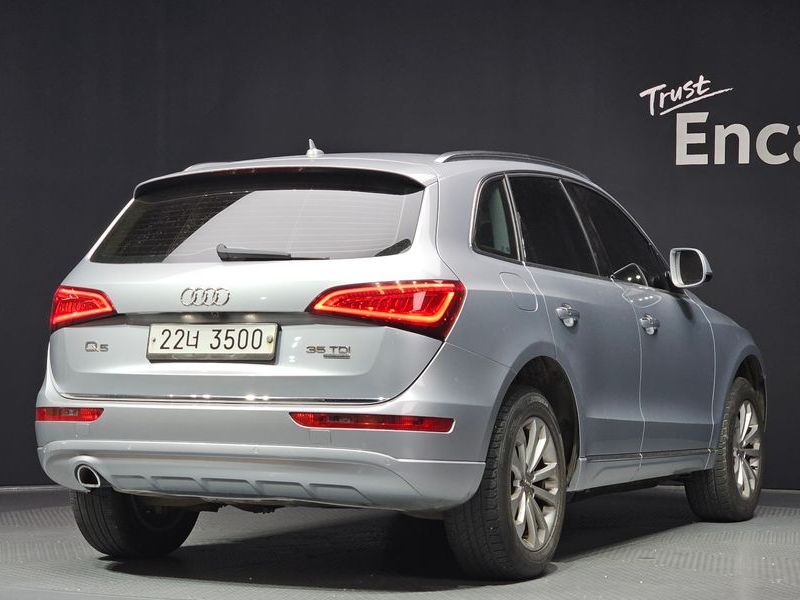 2015 Audi Q5 35 TDI Quattro 8R photo 2