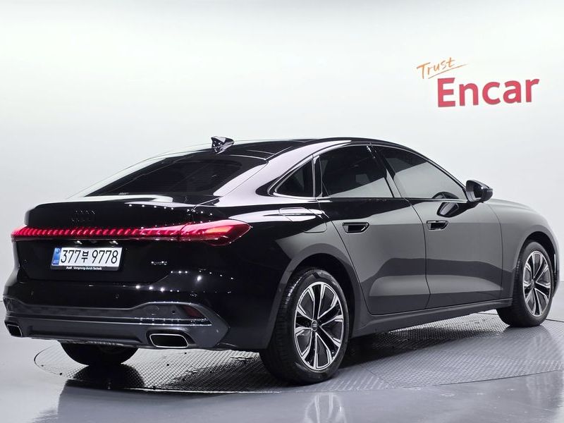 2025 Audi A5 40 TFSI Quattro Advanced photo 2
