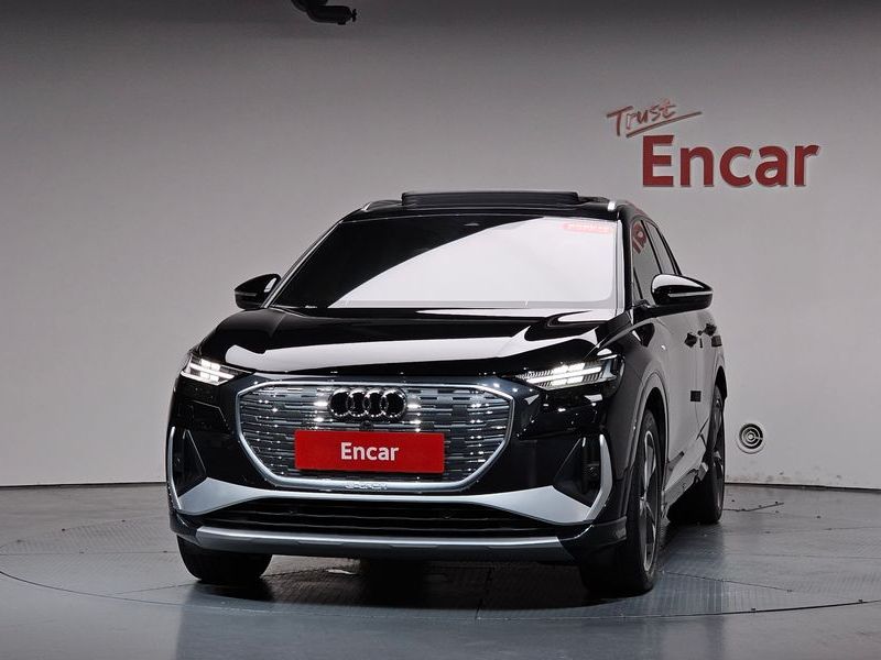 2023 Audi e-tron 40 Premium photo 3