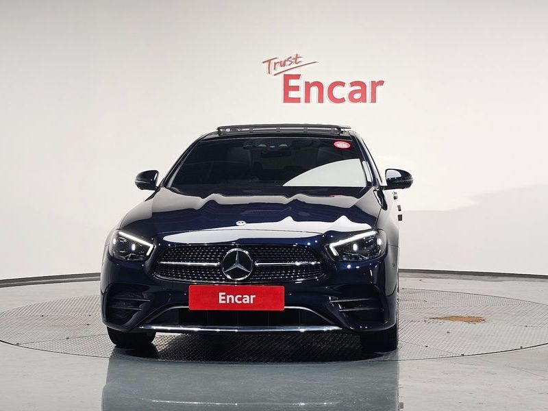 2021 Mercedes-Benz E-Class E350 4MATIC AMG Line photo 3