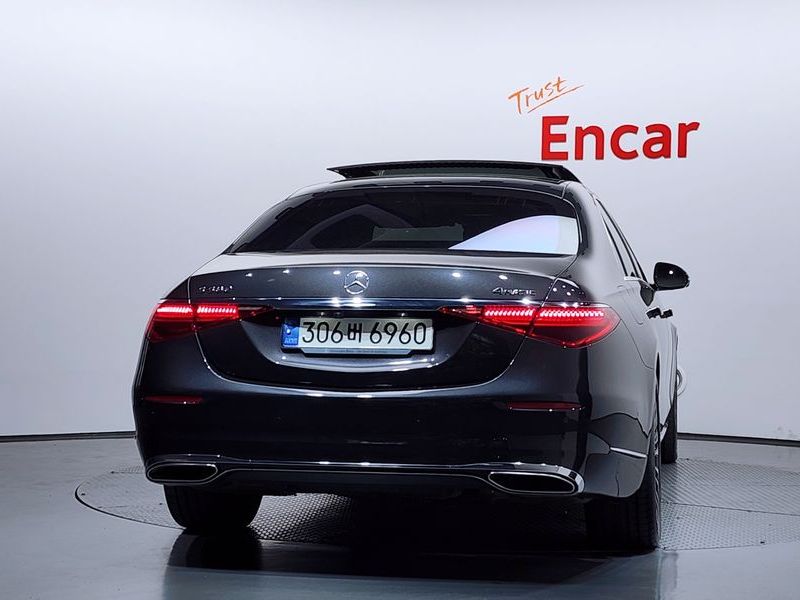 2021 Mercedes-Benz S-Class S580L 4MATIC photo 4