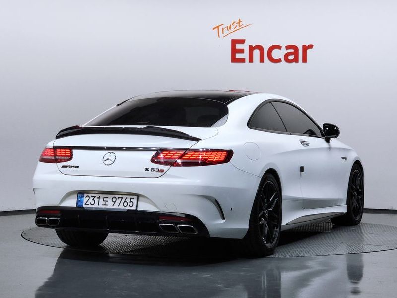 2018 Mercedes-Benz S-Class S63 AMG 4MATIC+ Coupe photo 2