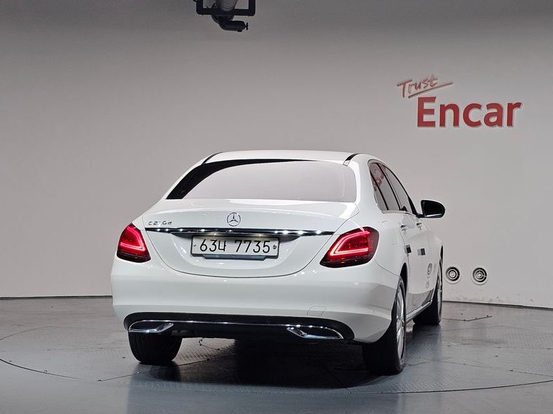 2019 Mercedes-Benz C-Class C220 d Avantgarde photo 4