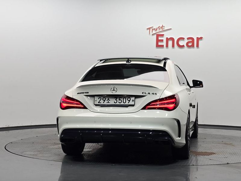 2018 Mercedes-Benz A-Class CLA45 AMG 4MATIC photo 4