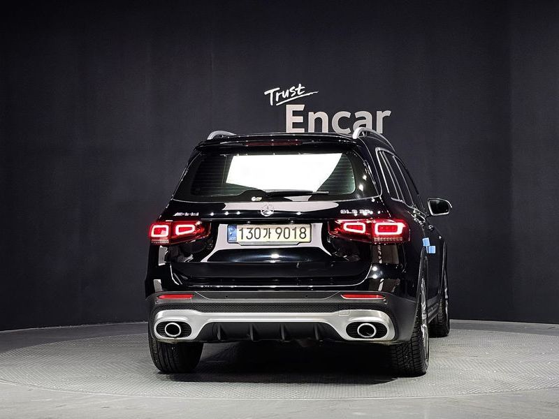 2021 Mercedes-Benz B-Class AMG GLB35 4MATIC photo 4