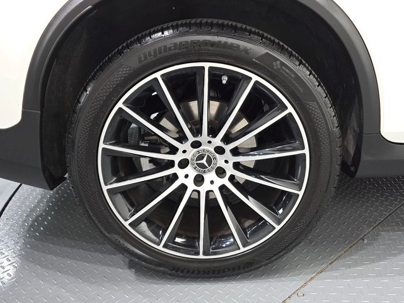 2019 Mercedes-Benz C-Class GLC300 4MATIC AMG Line Coupe photo 5