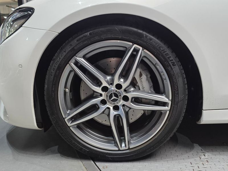 2019 Mercedes-Benz E-Class E300 AMG Line photo 5