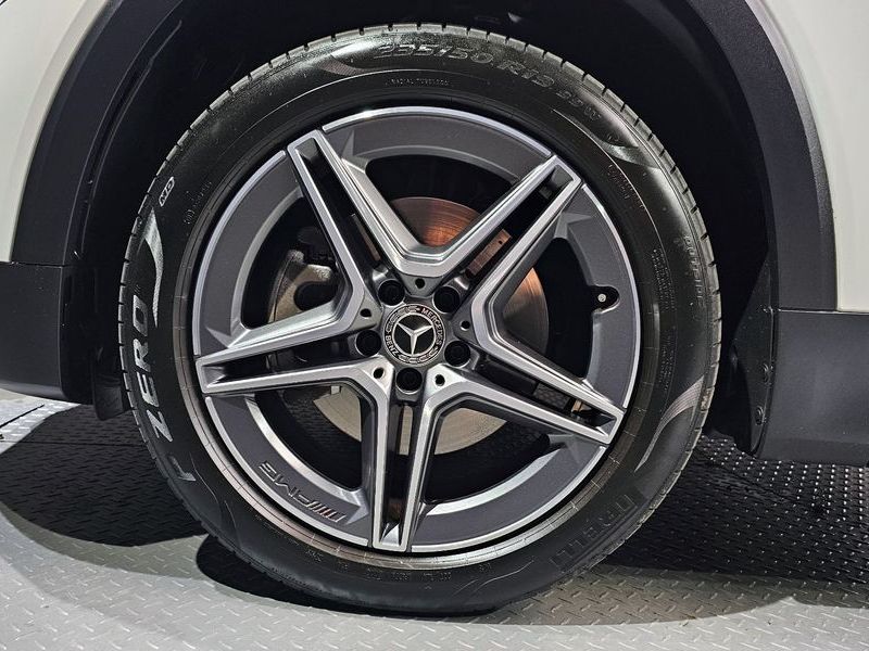 2023 Mercedes-Benz B-Class GLB250 4MATIC photo 5