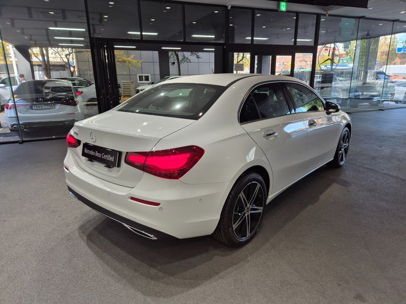 2026 Mercedes-Benz A-Class A220 Sedan photo 2