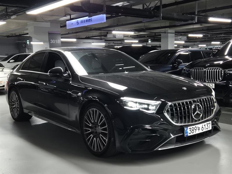 2026 Mercedes-Benz E-Class AMG E53e 4MATIC+ photo 3