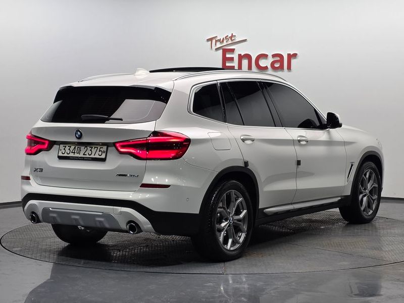 2020 BMW X3 xDrive 20d photo 2