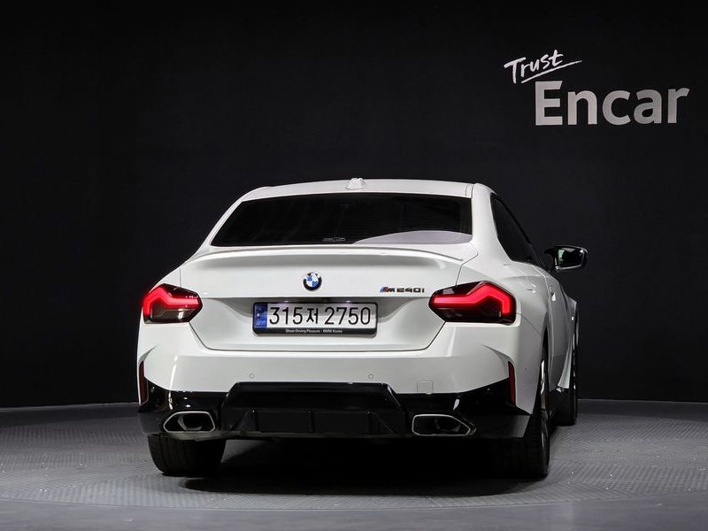 2023 BMW 2 Series M240i xDrive Coupe photo 4
