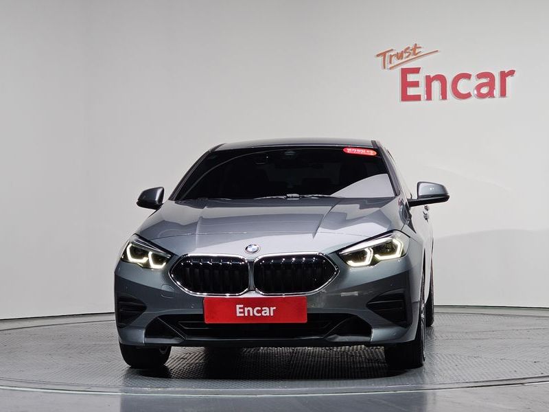 2022 BMW 2 Series 220i Advantage photo 3