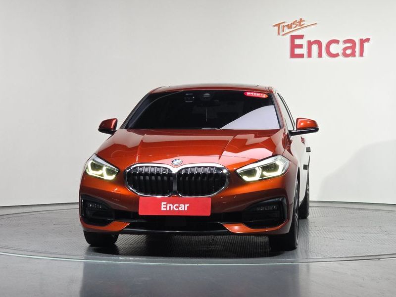 2021 BMW 1 Series 118d Sport photo 3