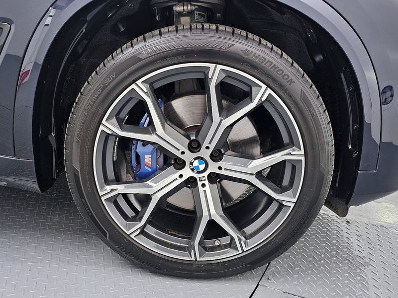 2021 BMW X5 xDrive 40i M Sport photo 5