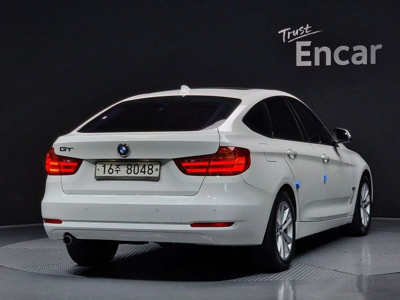 2014 BMW 3 Series GT 320d photo 2