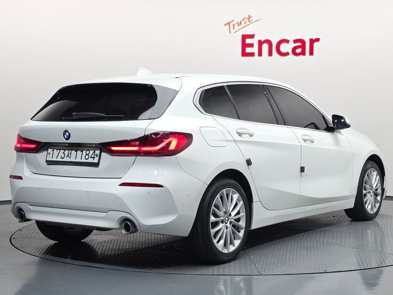 2020 BMW 1 Series 118d Joy First Edition photo 2