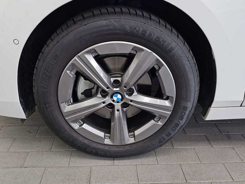 2025 BMW 2 Series 218d Advantage photo 5