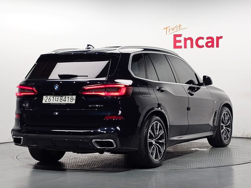 2020 BMW X5 xDrive 30d M Sport photo 2