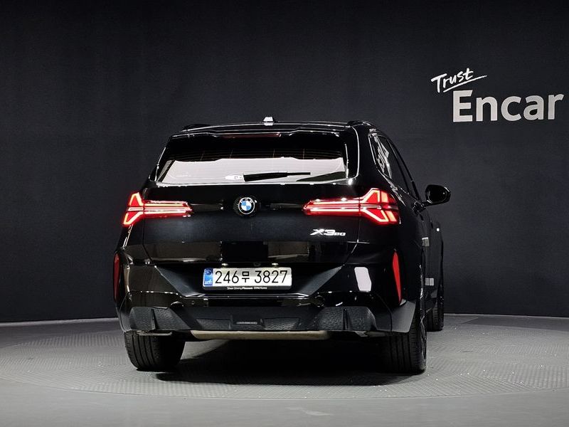 2025 BMW X3 xDrive 20 M Sport photo 4