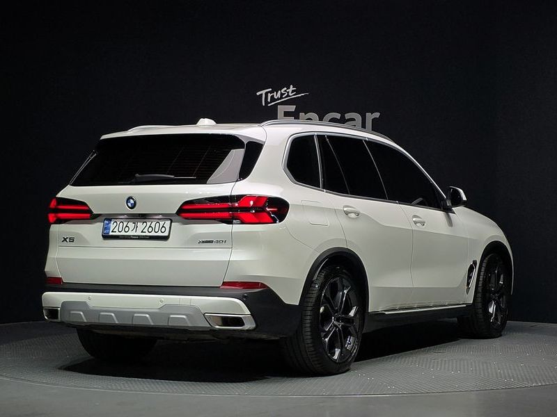 2024 BMW X5 xDrive 40i xLine photo 2