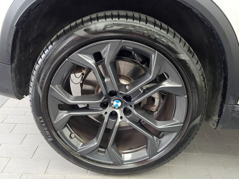2024 BMW X5 xDrive 40i xLine photo 5