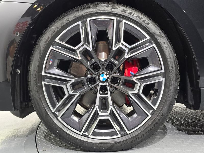 2026 BMW 5 Series 530i xDrive M Sport Pro Special Edition photo 5